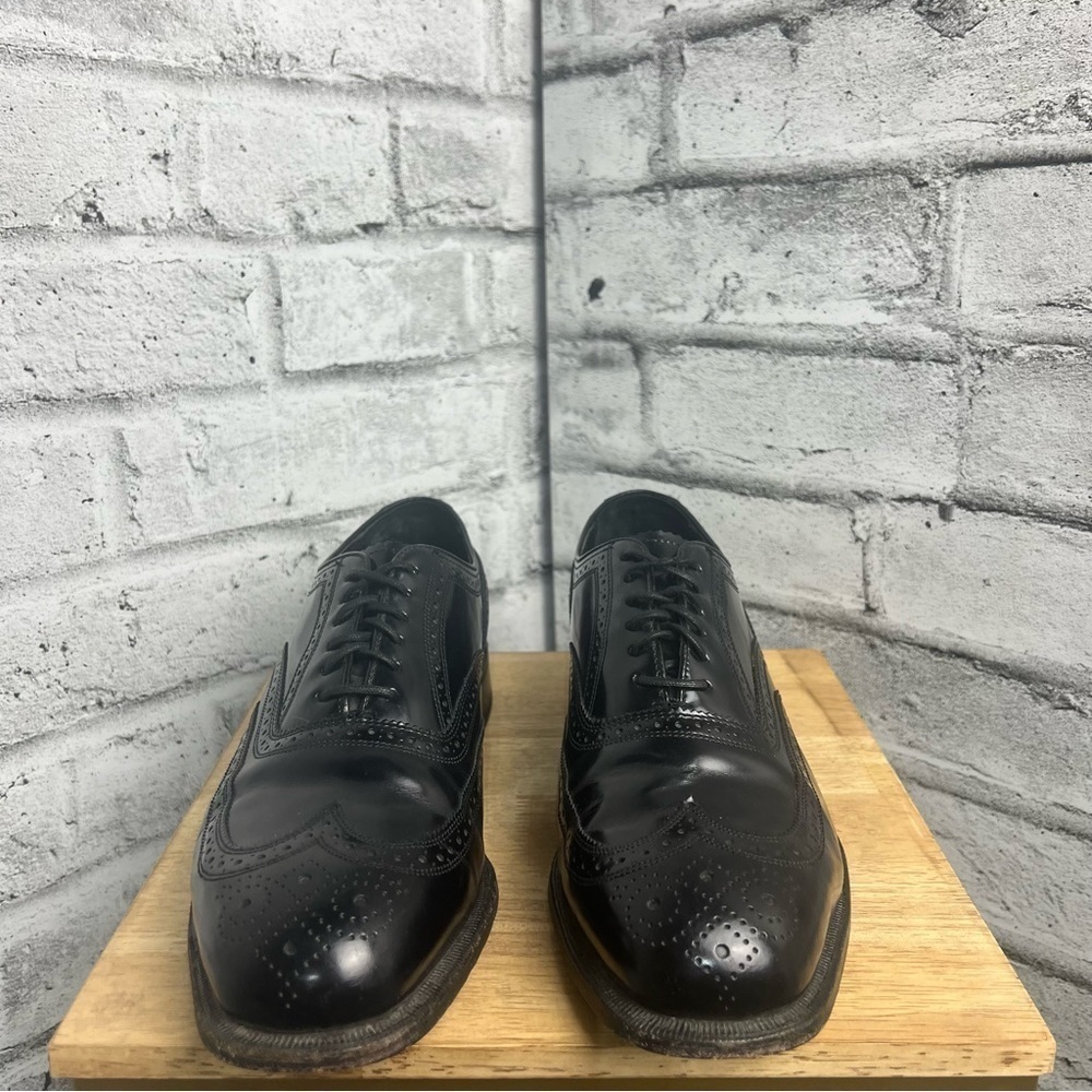 Florsheim Wingtip Oxford Dress Shoe - Picture 4 of 8